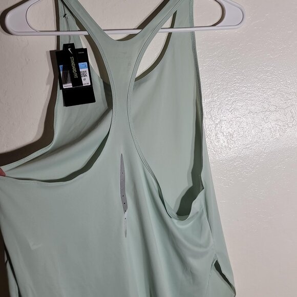 NWT MSRP $40 Nike Dri-Fit Women's Running Tank Top Sage Mint Green Size M Light - Picture 8 of 8
